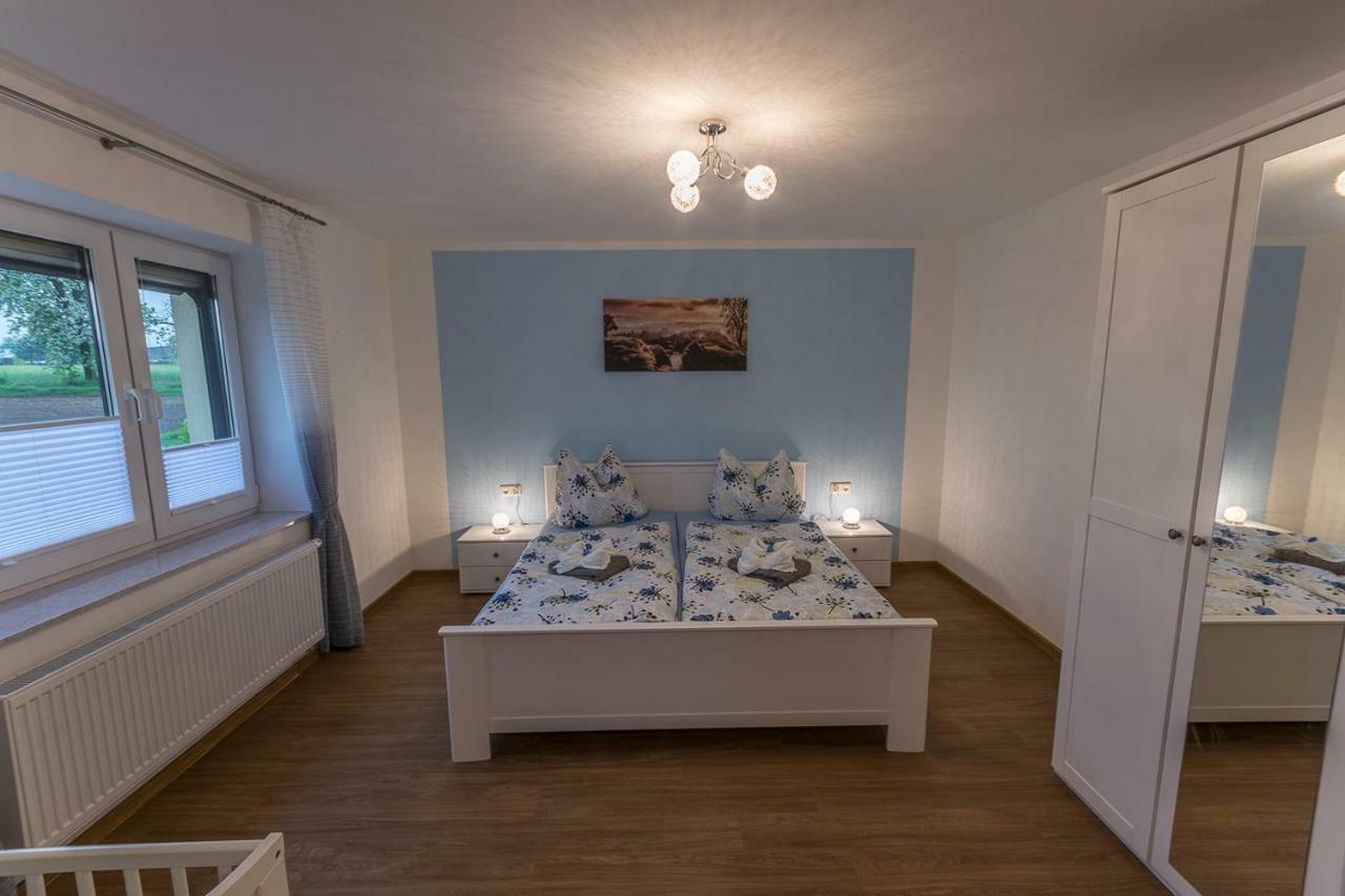 Ferienwohnung "Turmblick" Rathmannsdorf Exterior foto